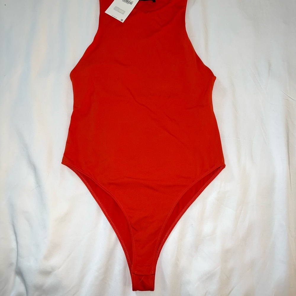 NWT SIZE MEDIUM— SOLD OUT BLOOD ORANGE ZARA HALTER NECK BODYSUIT